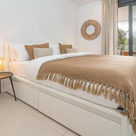 Lme3bb - Modern Flat With A Stunning 50 M² Terrace Apartment