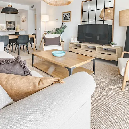 Lme3bb - Modern Flat With A Stunning 50 M² Terrace * אסטפונה