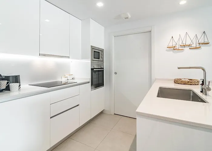 Lme3bb - Modern Flat With A Stunning 50 M² Terrace * 埃斯特波纳