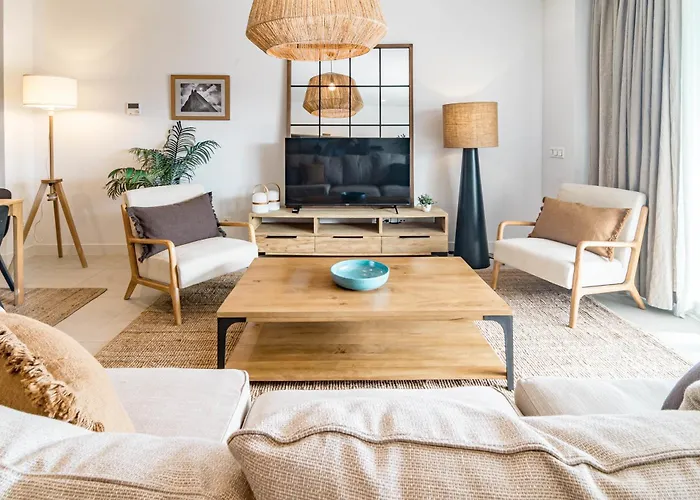 Lme3bb - Modern Flat With A Stunning 50 M² Terrace * 埃斯特波纳