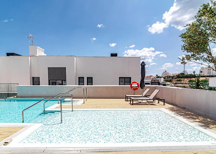 Lme3bb - Modern Flat With A Stunning 50 M² Terrace * 埃斯特波纳